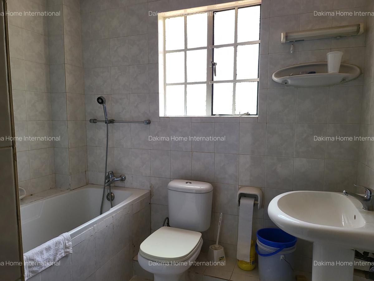 5 Bed House with En Suite in Runda - 15