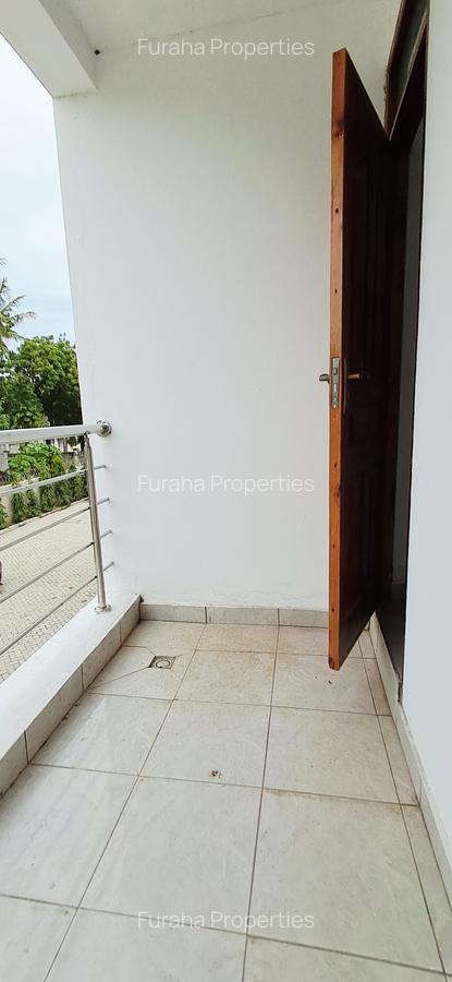4 Bed Townhouse with En Suite at Nyali - 8