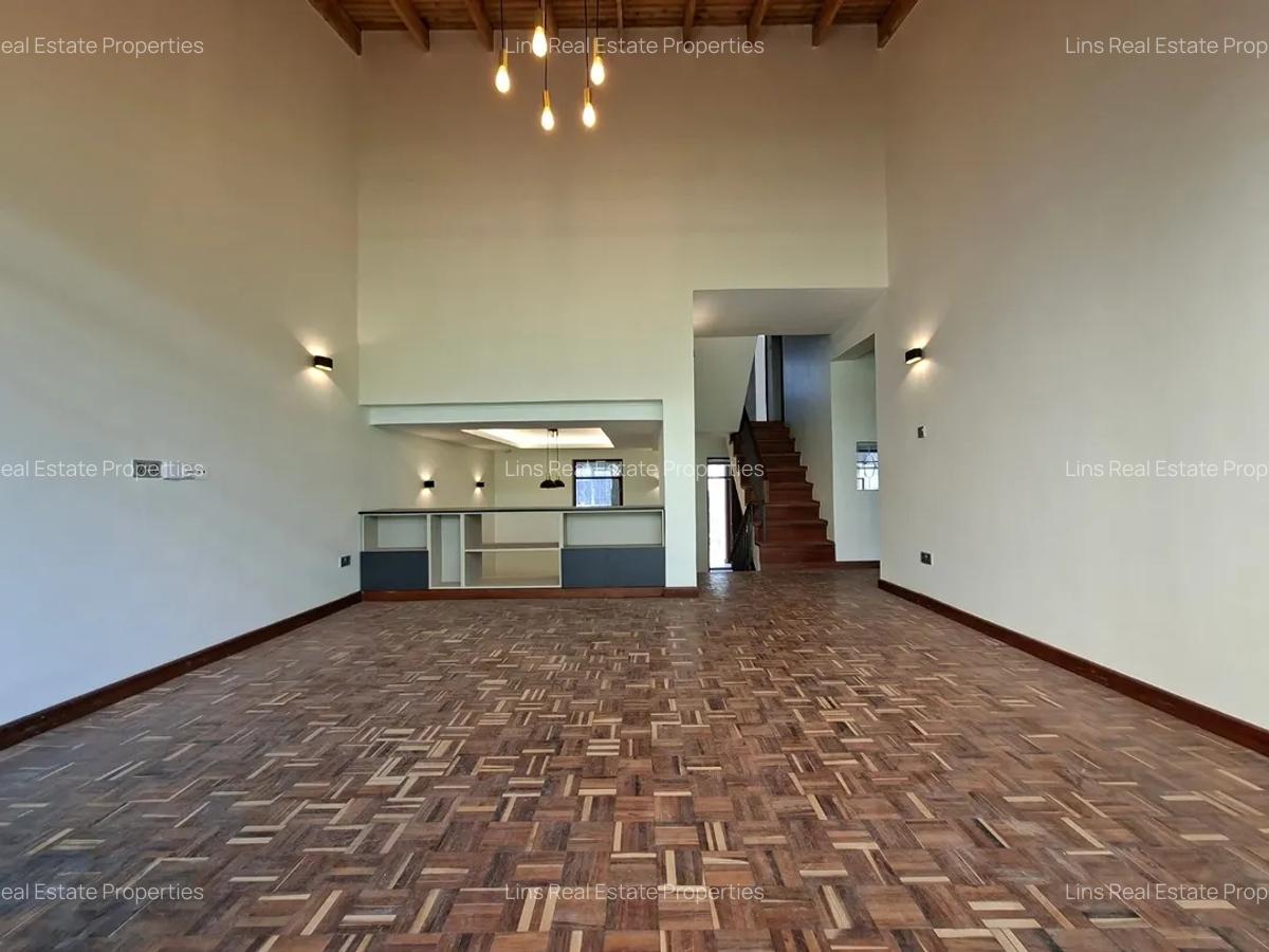 4 Bed Townhouse with En Suite in Westlands Area - 14