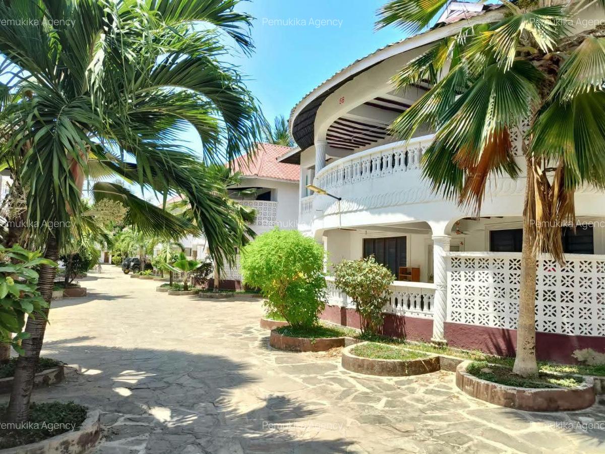 3 Bed Villa with En Suite in Diani - 3