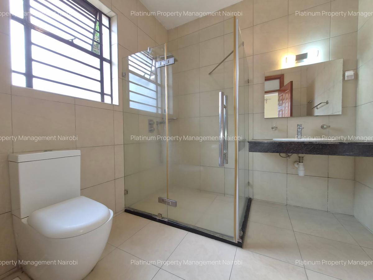 4 Bed Apartment with En Suite at Second Parklands - 17