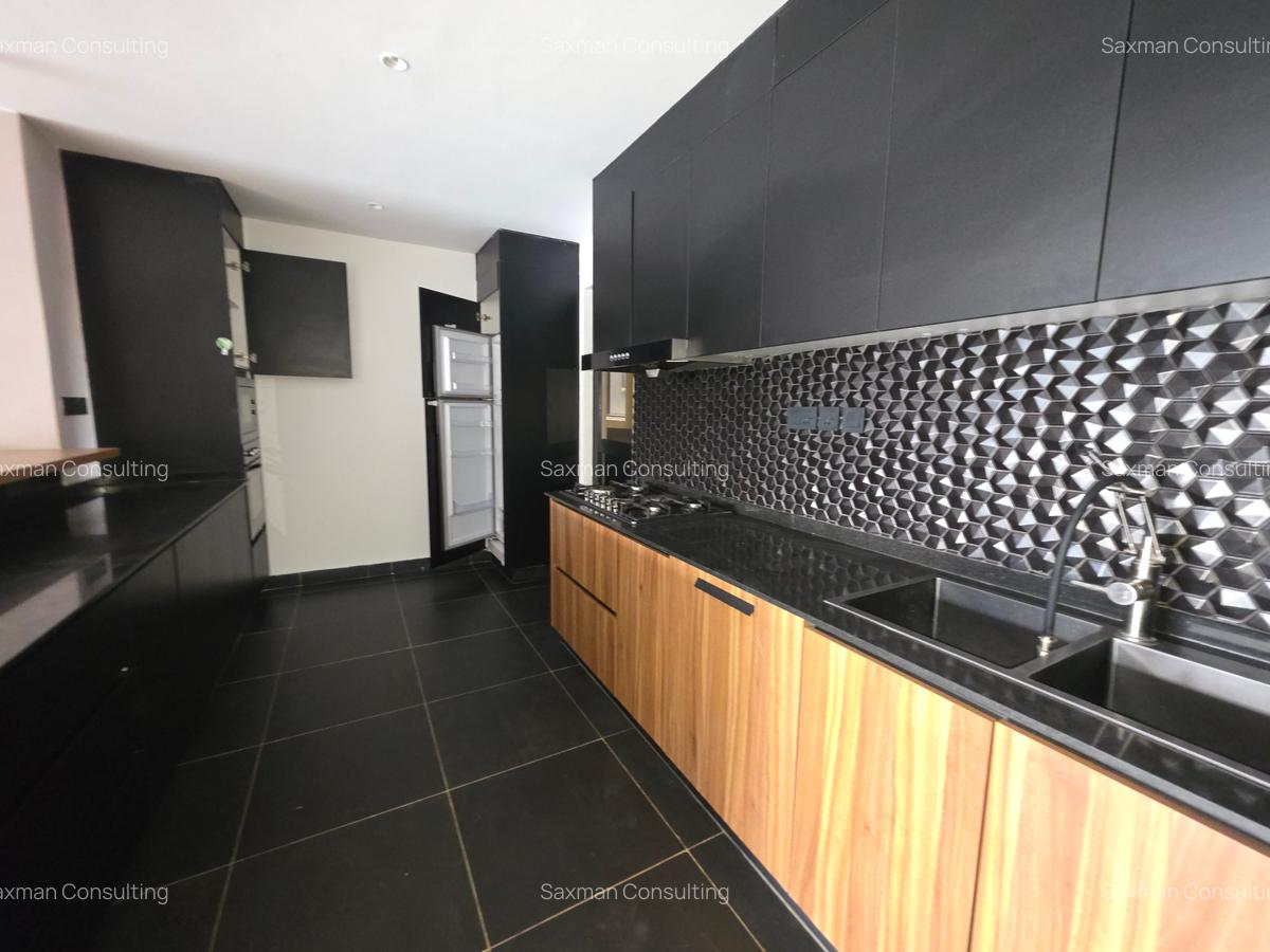 3 Bed Apartment with En Suite in Westlands Area - 14