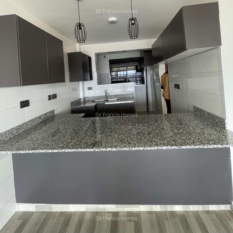 Serviced 3 Bed Apartment with En Suite in Ngong Road - 11
