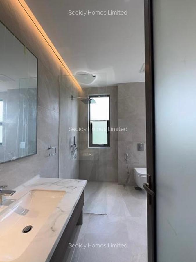 5 Bed Villa with En Suite in Karen - 8