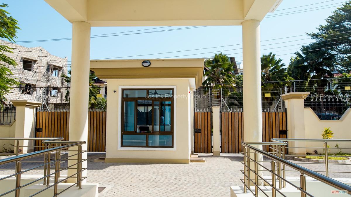 3 Bed Apartment with En Suite in Tudor - 13