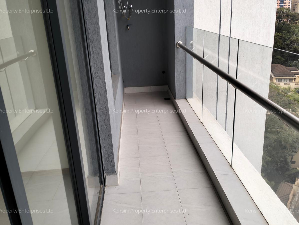1 Bed Apartment with En Suite in Riverside - 10