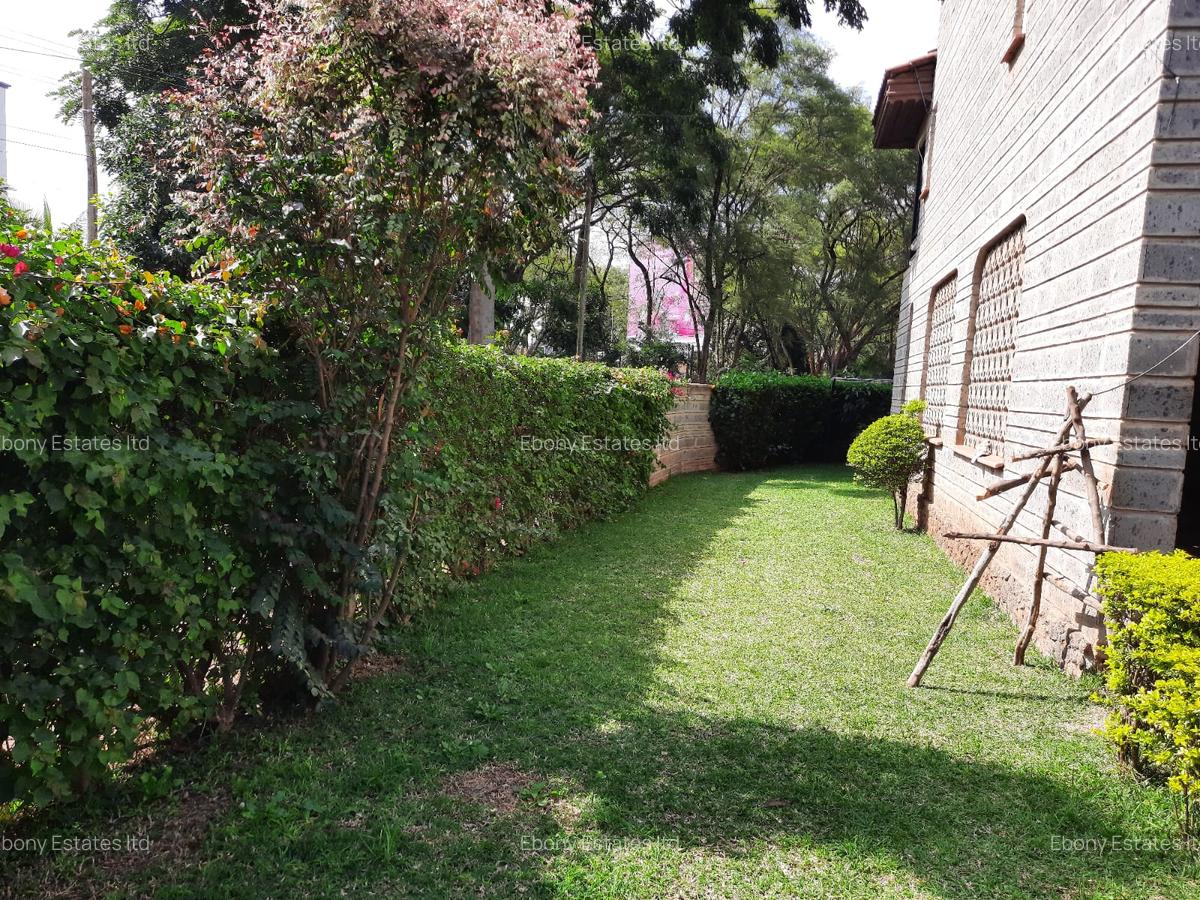 4 Bed Townhouse with En Suite in Lavington - 2