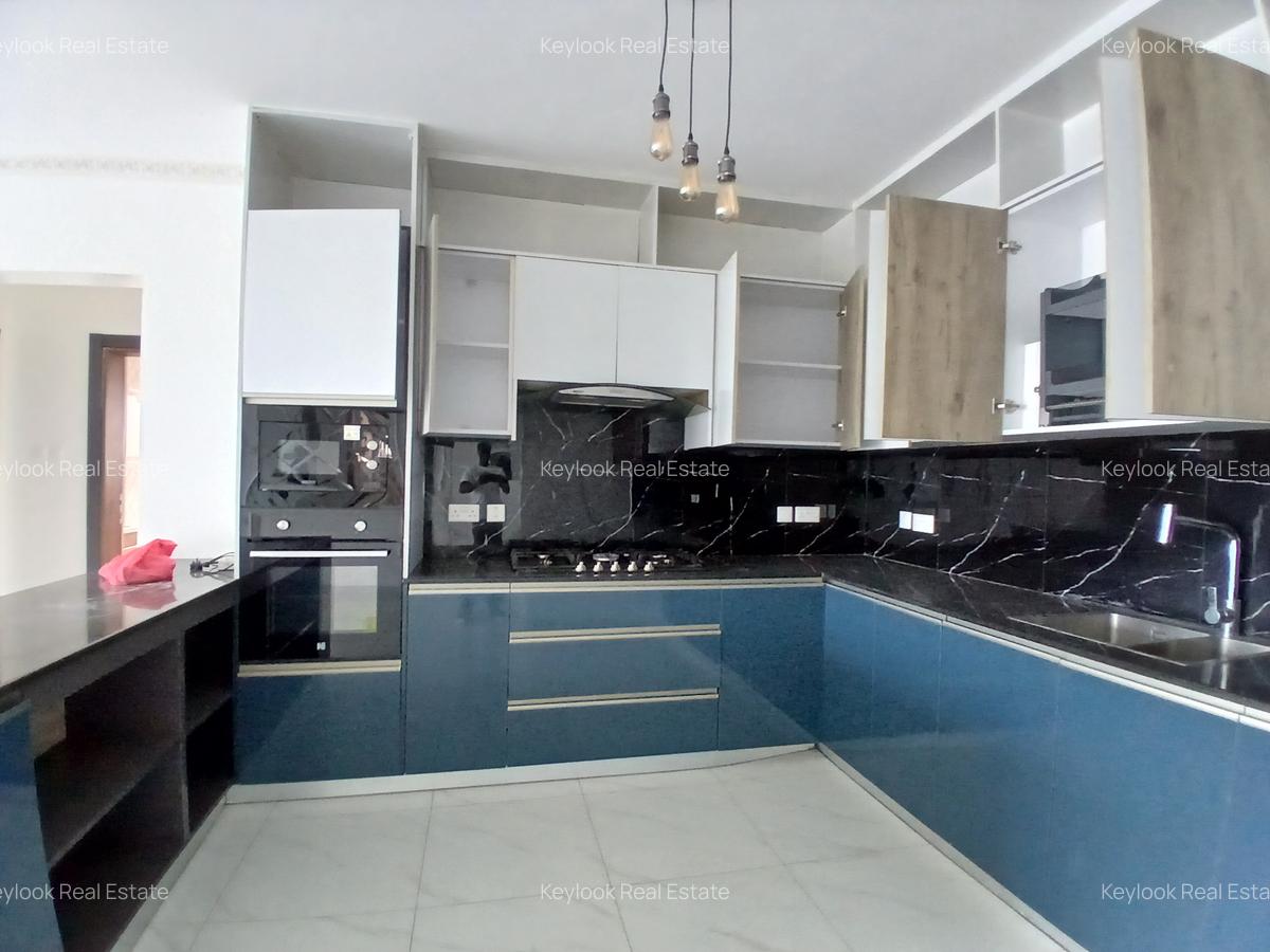 2 Bed Apartment with En Suite at Mbaazi Avenue - 1