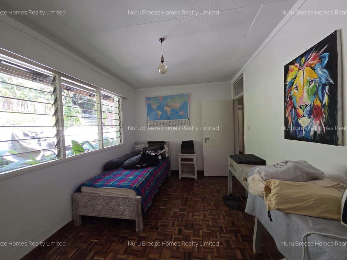 4 Bed House with En Suite in Loresho - 11