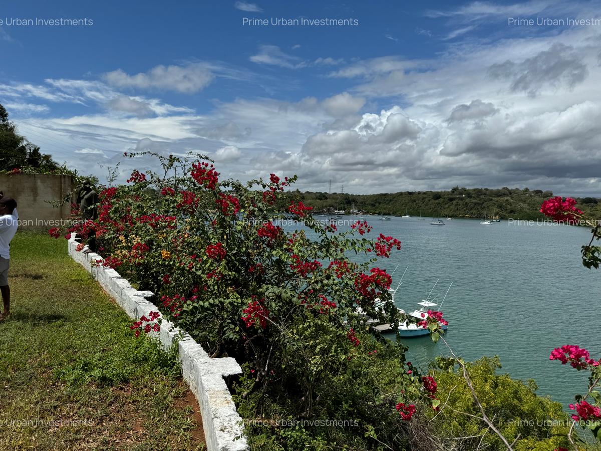 3 Bed Villa with En Suite at Kilifi Creek - 11