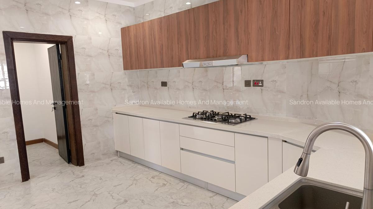 3 Bed Apartment with En Suite in Kileleshwa - 4