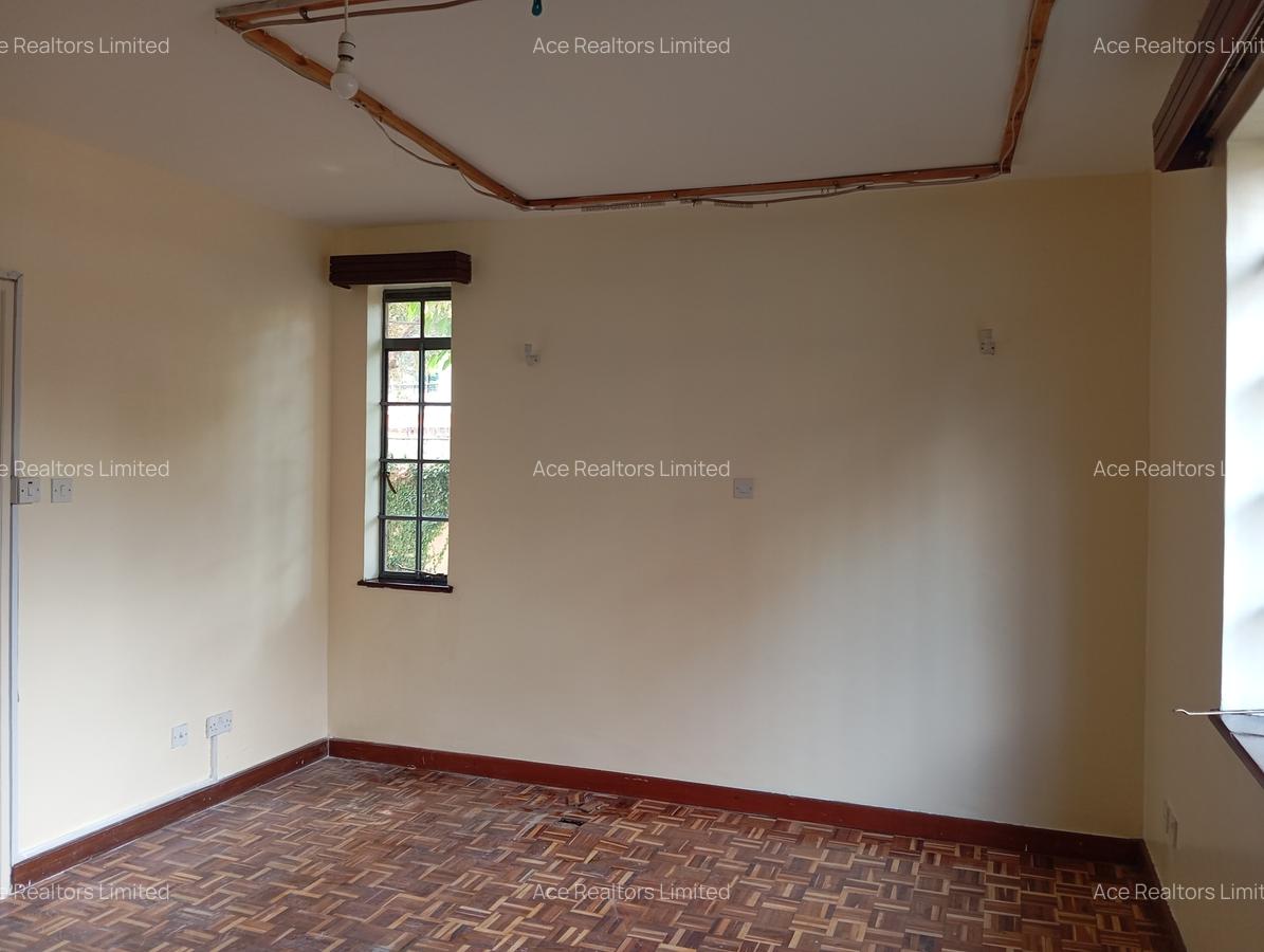 3 Bed Apartment with En Suite at Kaptei Garden - 8