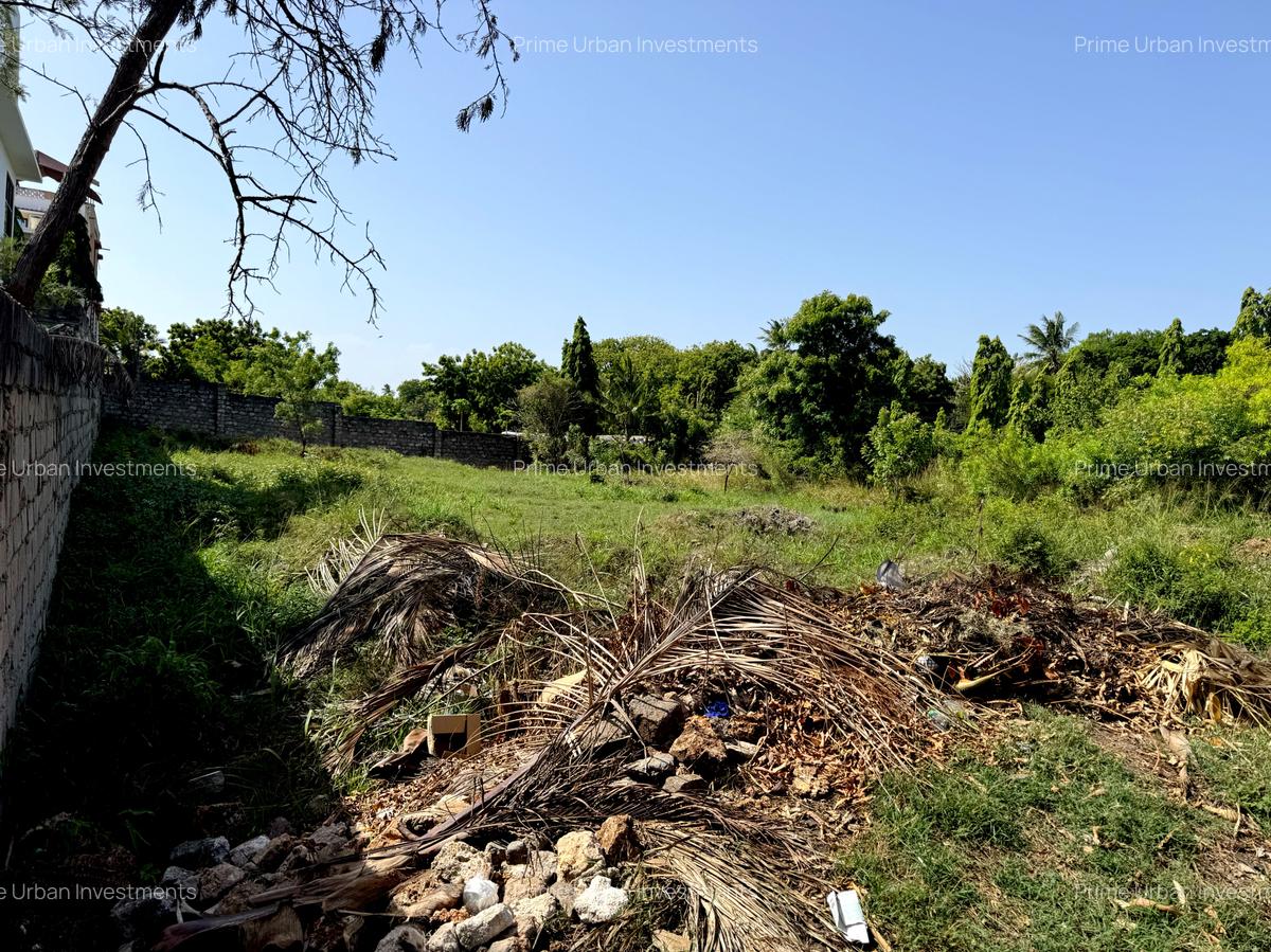 1,000 m² Residential Land at Serena Residence Lane 601 - 11