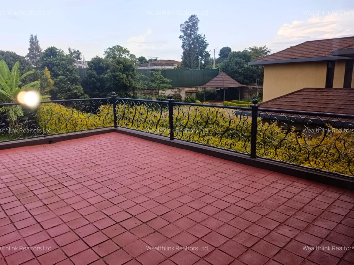 4 Bed Townhouse with En Suite at Runda - 5