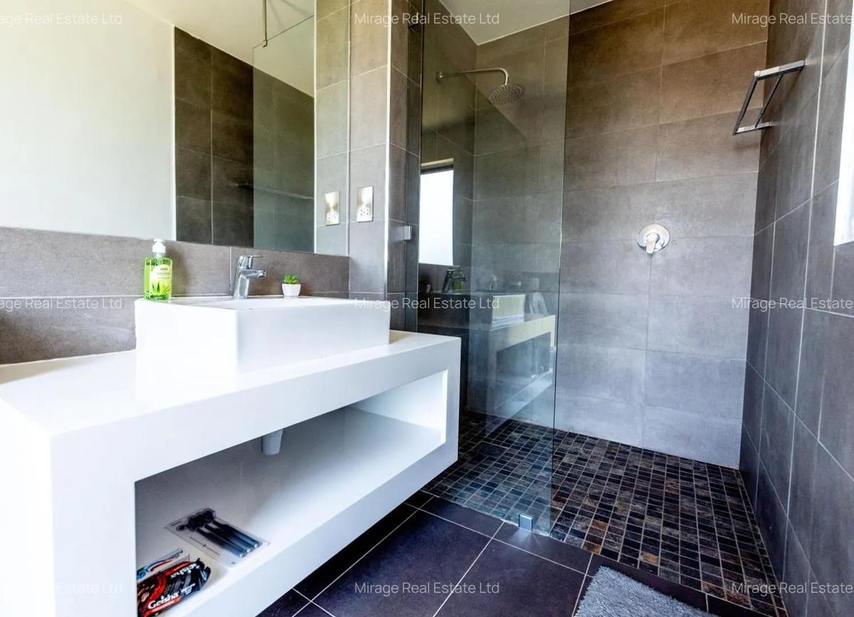 2 Bed Apartment with Swimming Pool in Garden Estate - 17