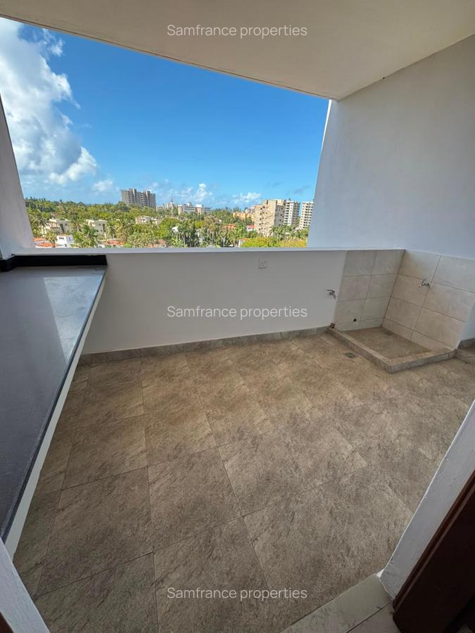 Serviced 3 Bed Apartment with En Suite at Mount Kenya Road - 12