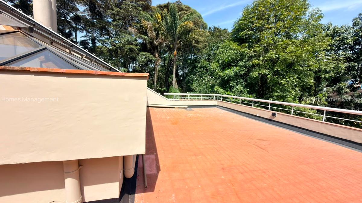 5 Bed Villa with En Suite in Spring Valley - 14