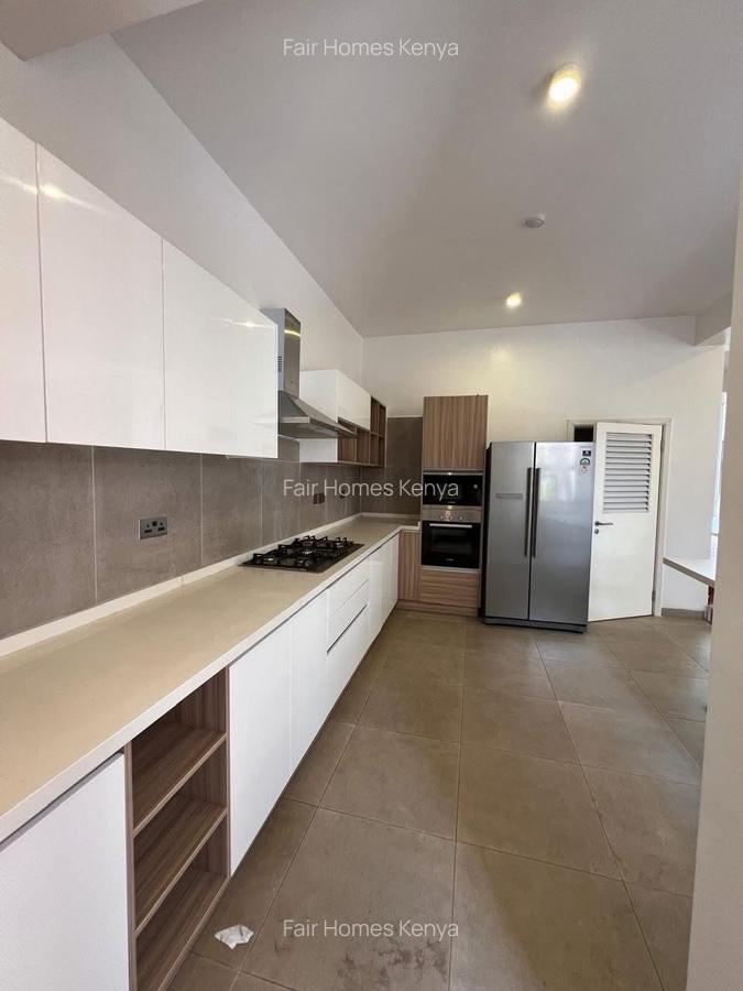 4 Bed Townhouse with En Suite at Kabasiran Avenue - 7