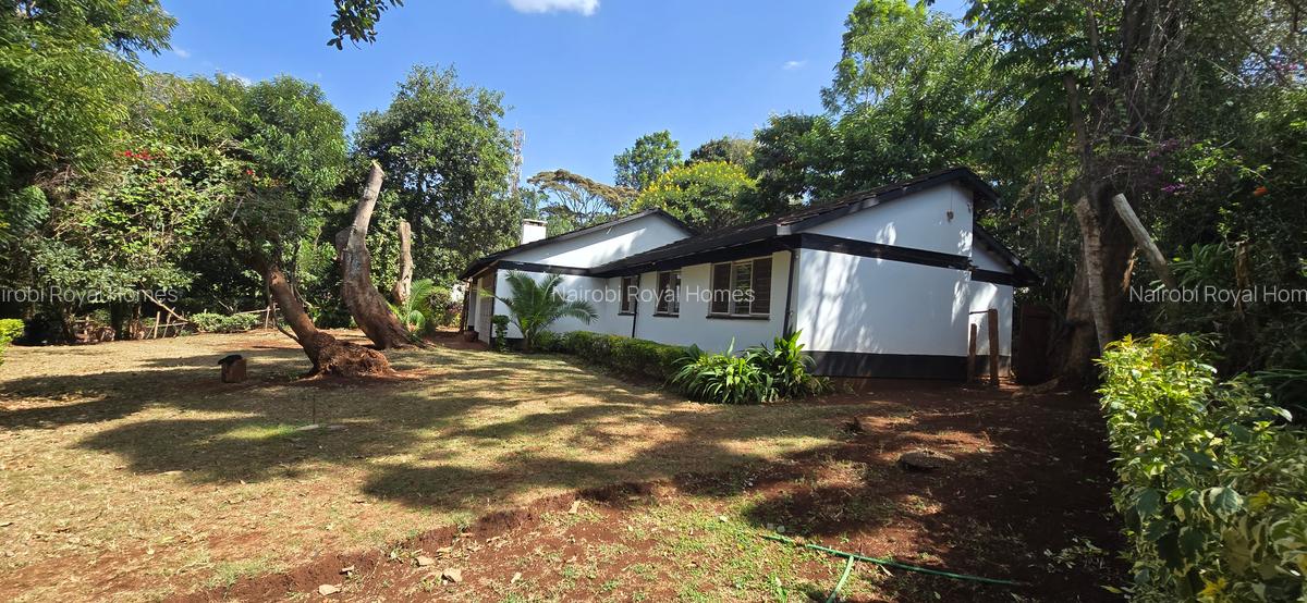 4 Bed House with En Suite at Loresho Crescent - 4