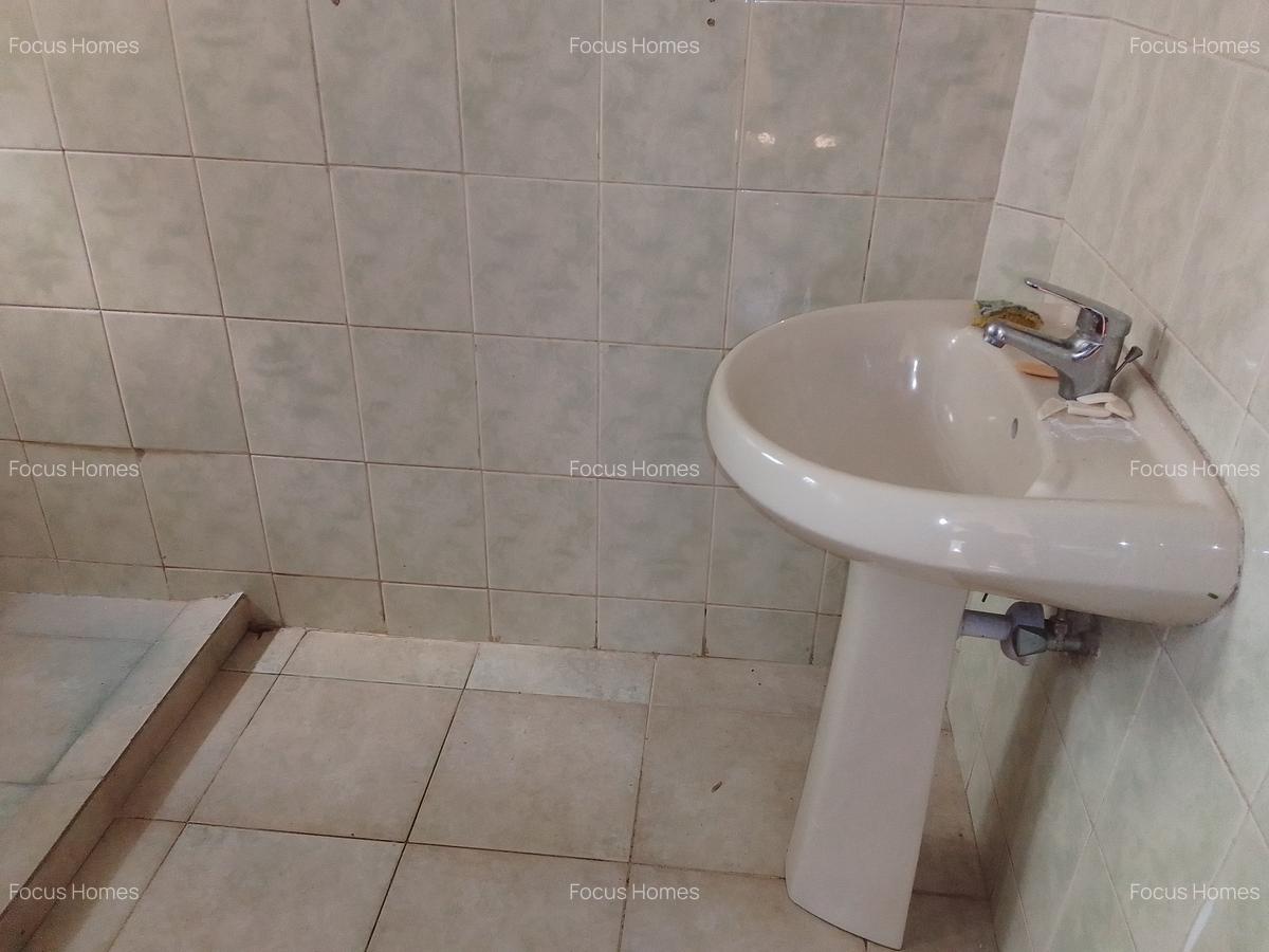 5 Bed Townhouse with En Suite in Lavington - 5