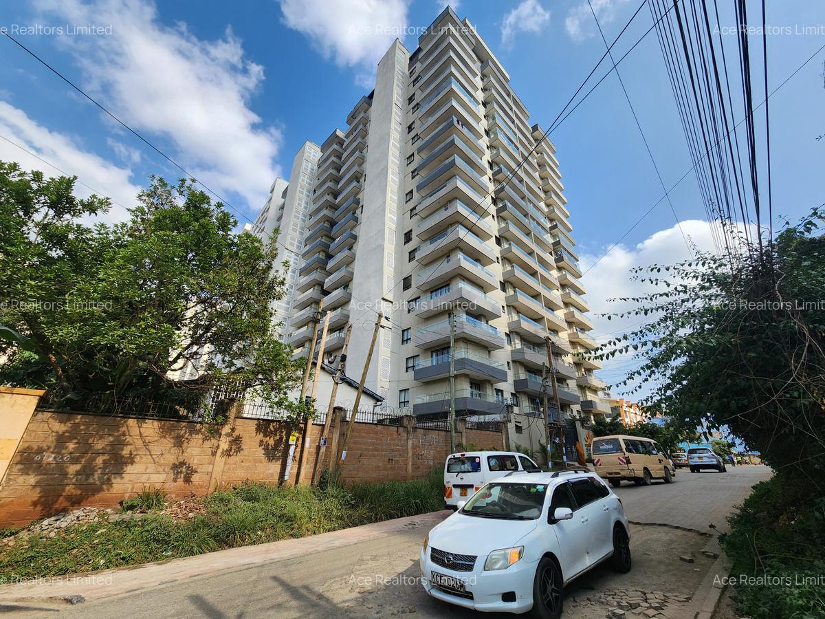 5 Bed Apartment with En Suite at Parklands - 1