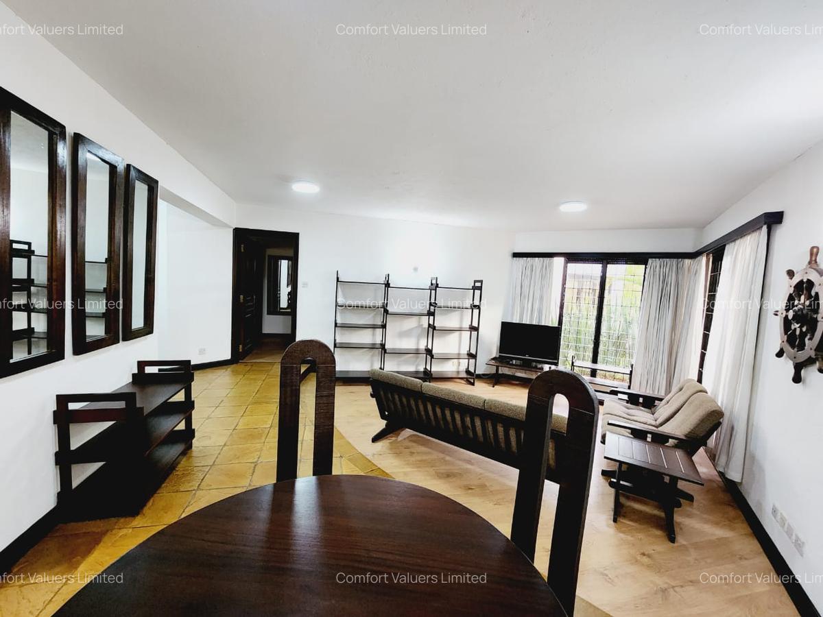 1 Bed House with En Suite at Westlands - 2