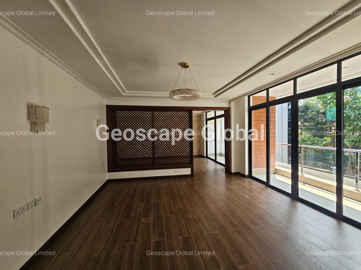 5 Bed Townhouse with En Suite in Lavington - 18