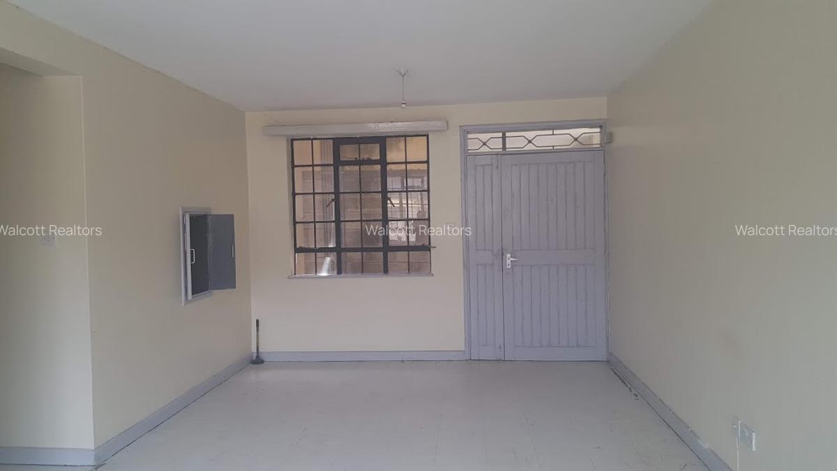 3 Bed Apartment with En Suite in Embakasi - 6