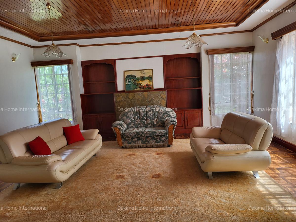 5 Bed House with En Suite in Runda - 7
