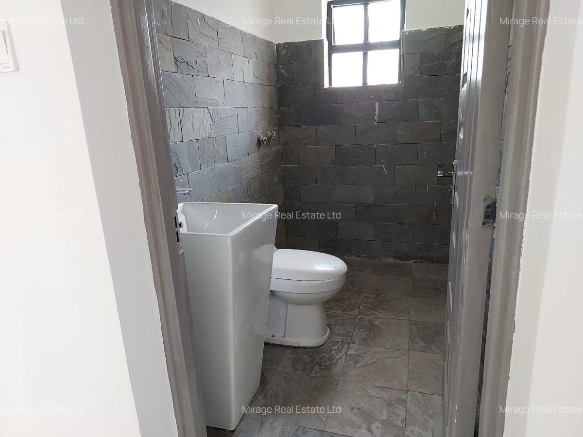 3 Bed Apartment with En Suite in Kilimani - 2