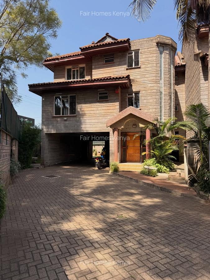 4 Bed Townhouse with En Suite at Lavington Green - 1