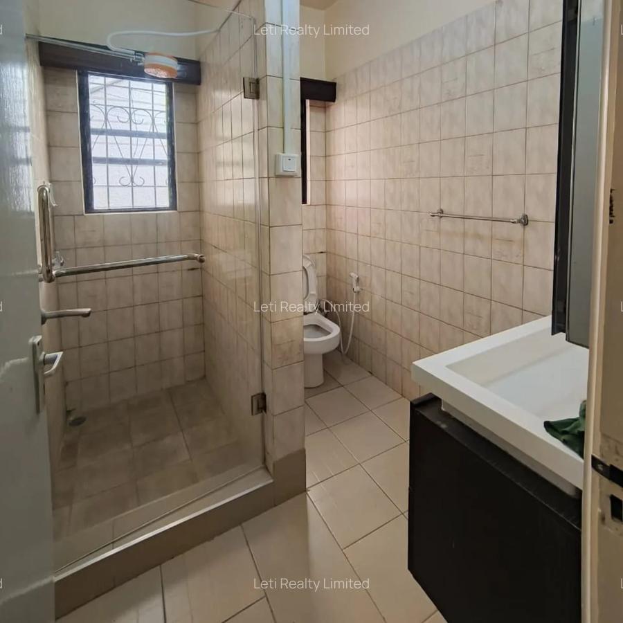 4 Bed Townhouse with En Suite in Kilimani - 9