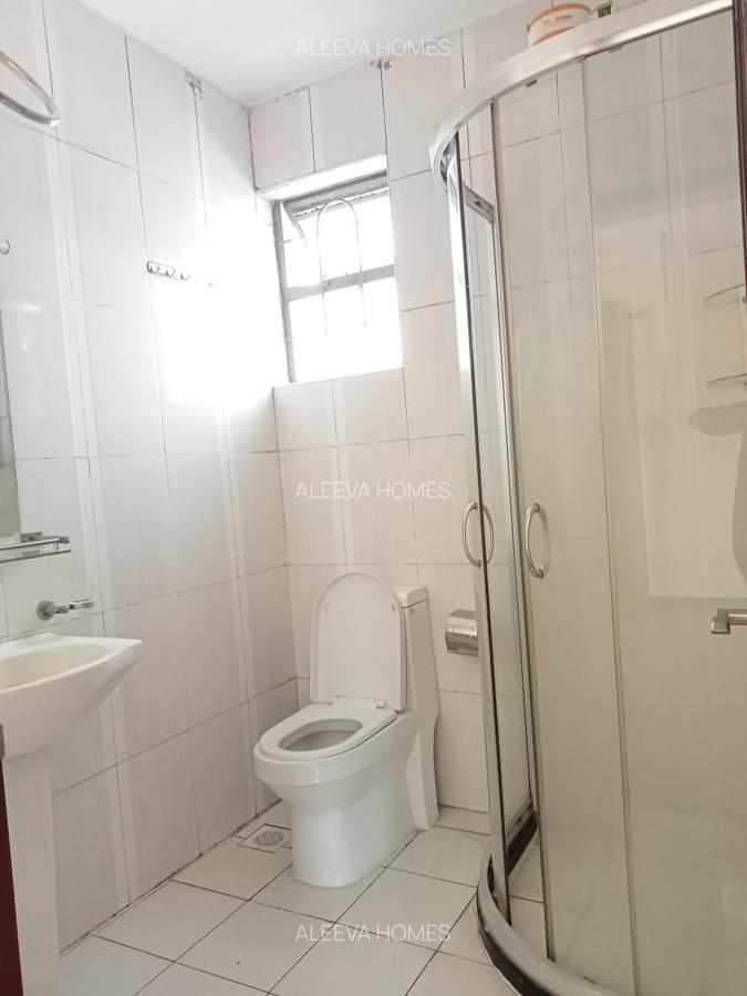 2 Bed Apartment with En Suite in Lavington - 17