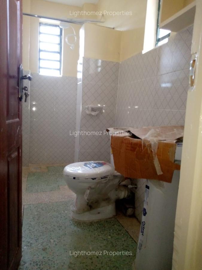 2 Bed Apartment with En Suite at Kangemi - 8