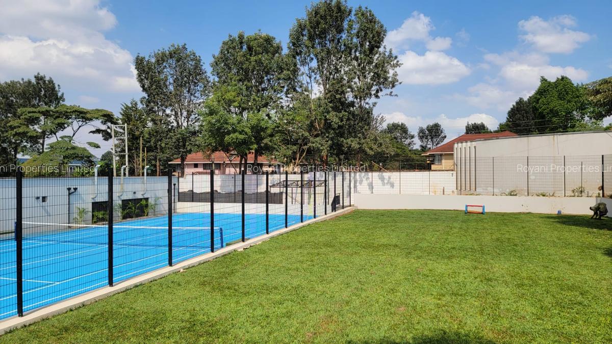 4 Bed Townhouse with En Suite in Kiambu Road - 16