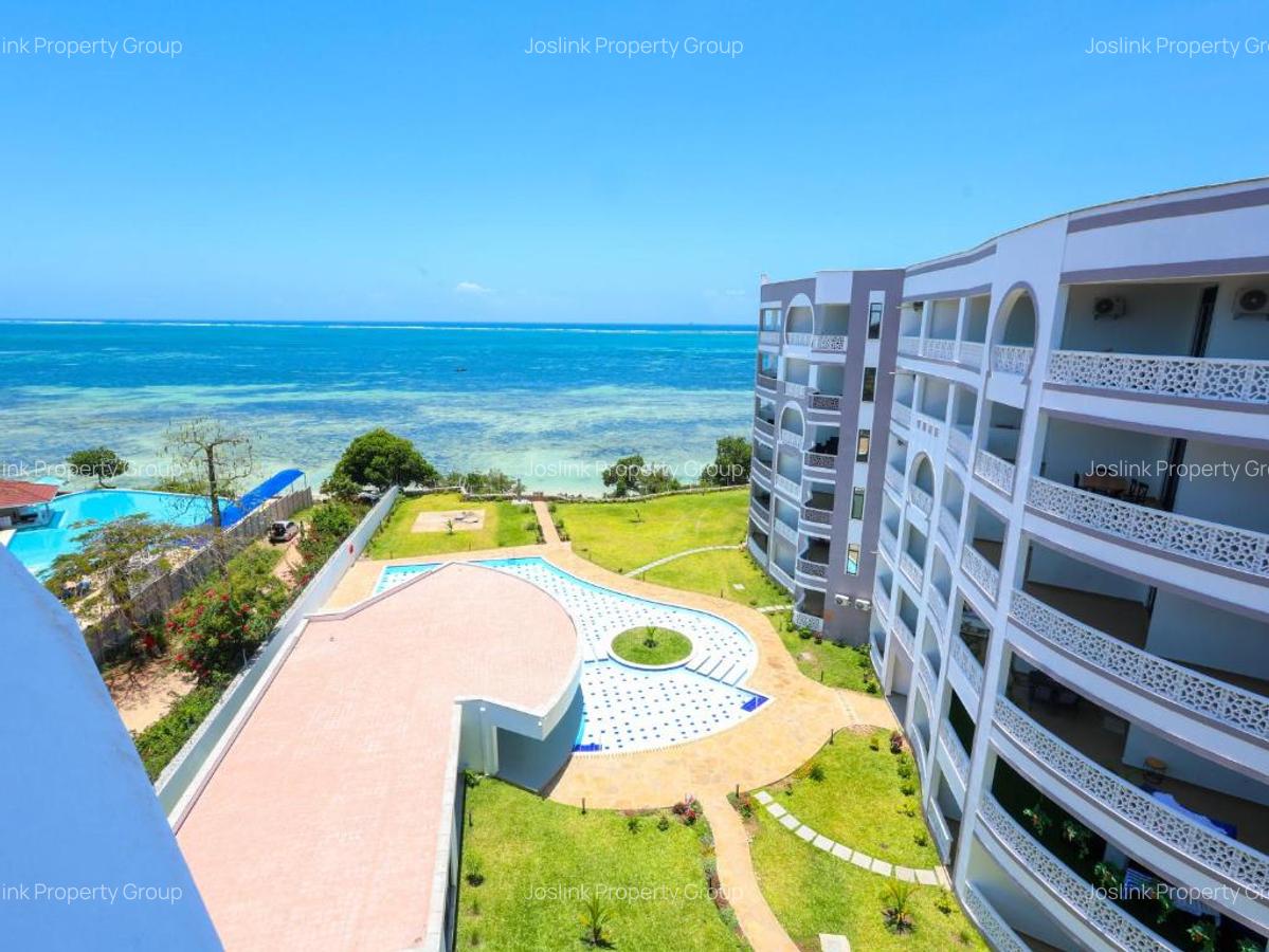 2 Bed Apartment with En Suite in Nyali Area - 1