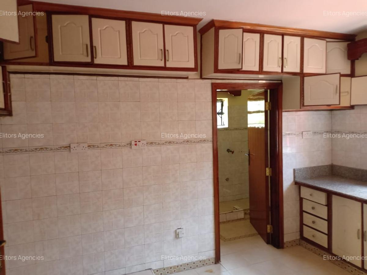 5 Bed Townhouse with En Suite at New Kitisuru Estate - 19