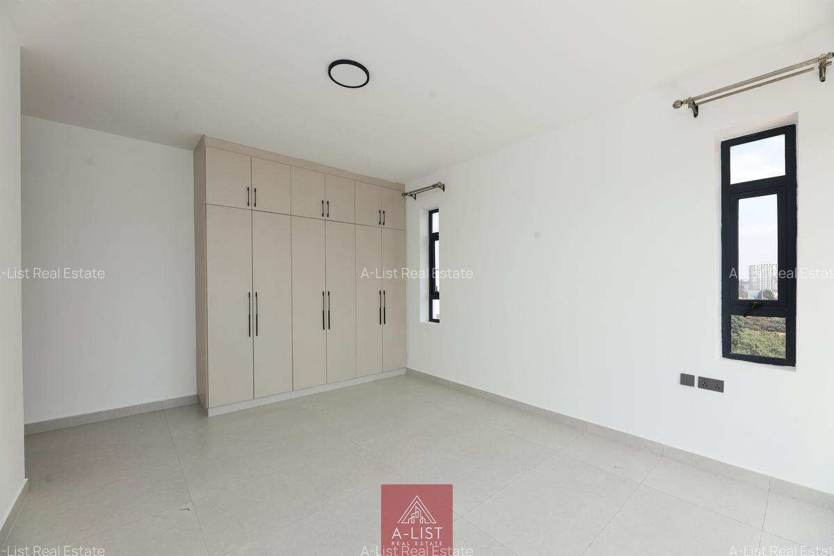 2 Bed Apartment with En Suite at Brookside Drive - 18
