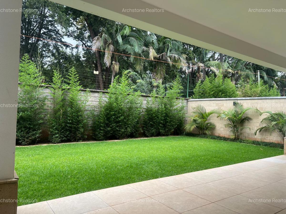 5 Bed Townhouse with En Suite in Kyuna - 14