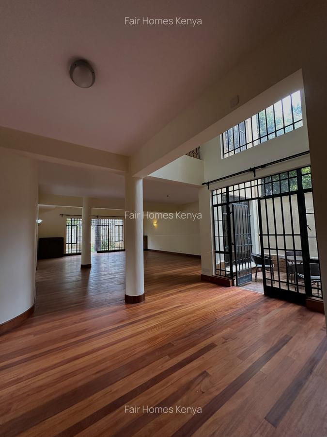 5 Bed Townhouse with En Suite at Lavington Green - 6