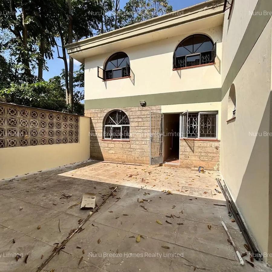 4 Bed Townhouse with En Suite in Westlands Area - 9