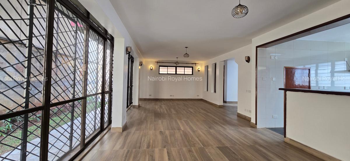 5 Bed Townhouse with En Suite at Lavington Convent Drive - 9