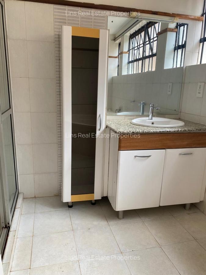 4 Bed Townhouse with En Suite in Westlands Area - 10