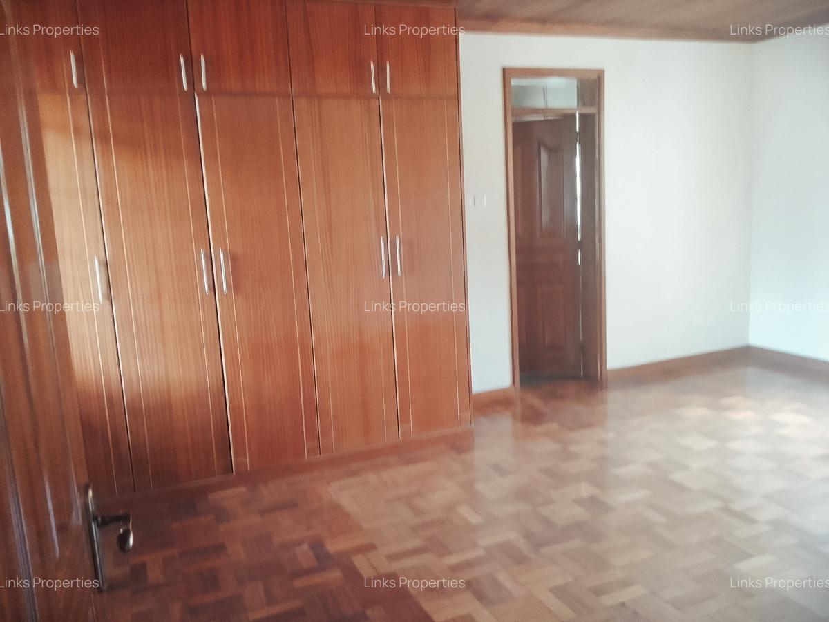 4 Bed Townhouse with En Suite at Karen - 11