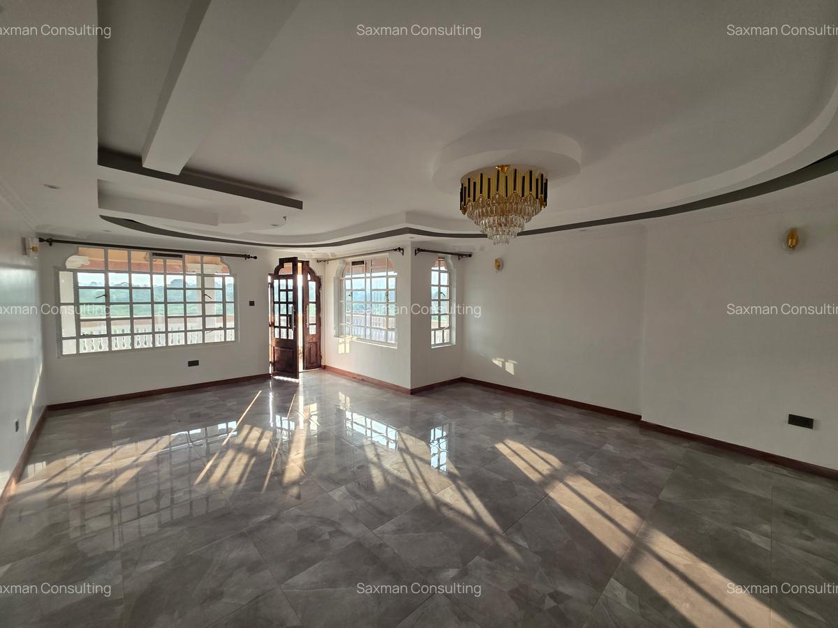 6 Bed House with En Suite in Runda - 18