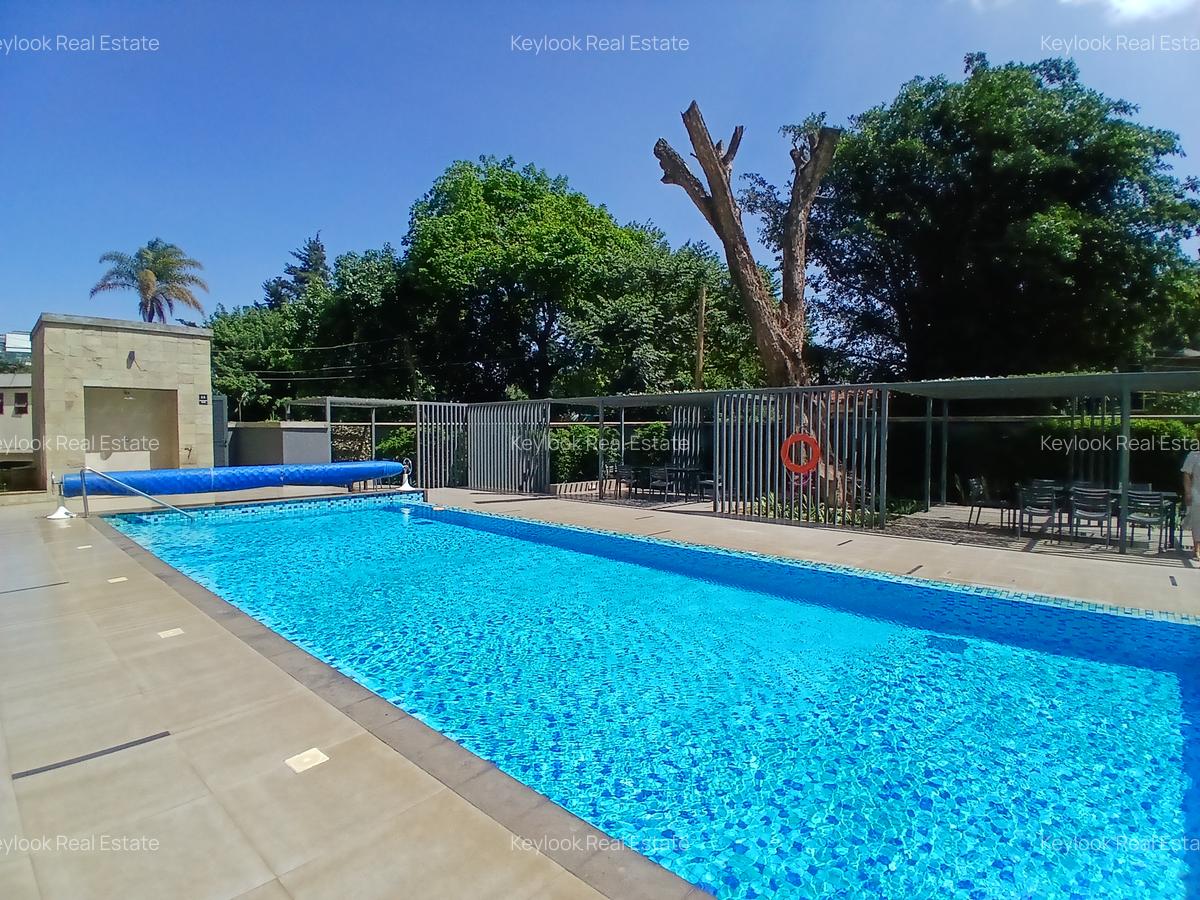 3 Bed Apartment with En Suite at Riverside Drive - 15