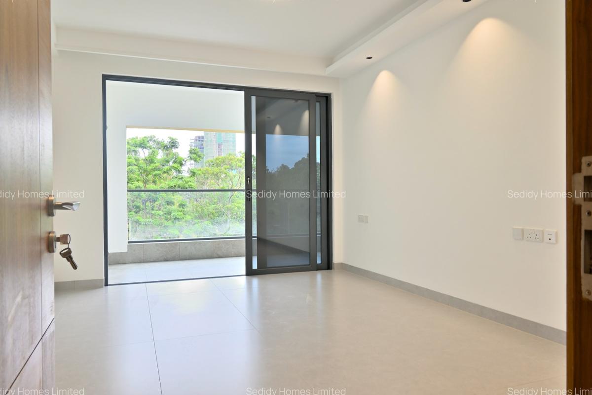 3 Bed Apartment with En Suite in Westlands Area - 9