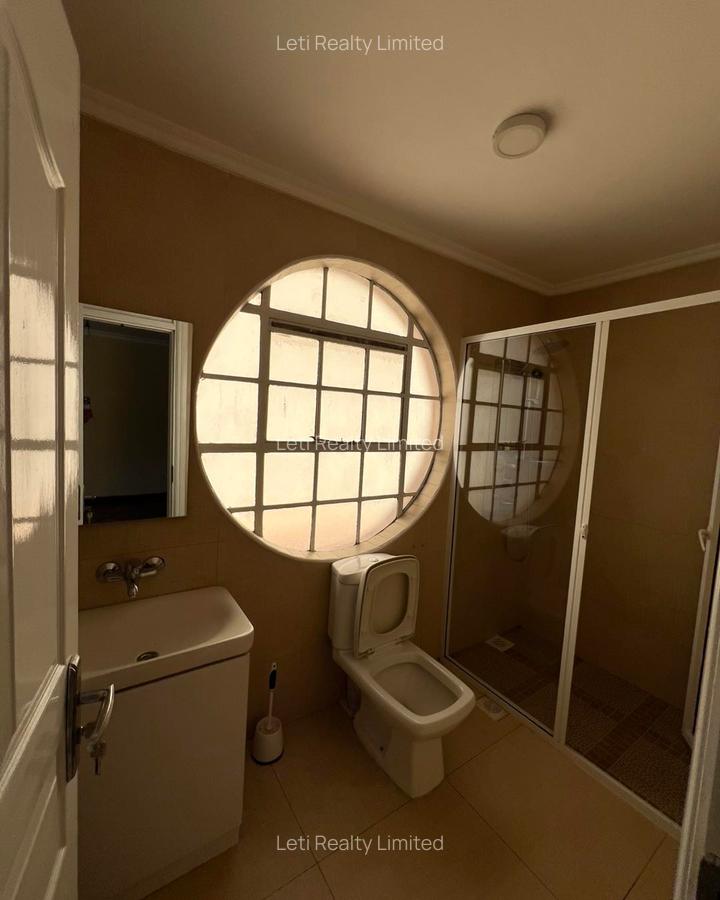 5 Bed Townhouse with En Suite in Kileleshwa - 5