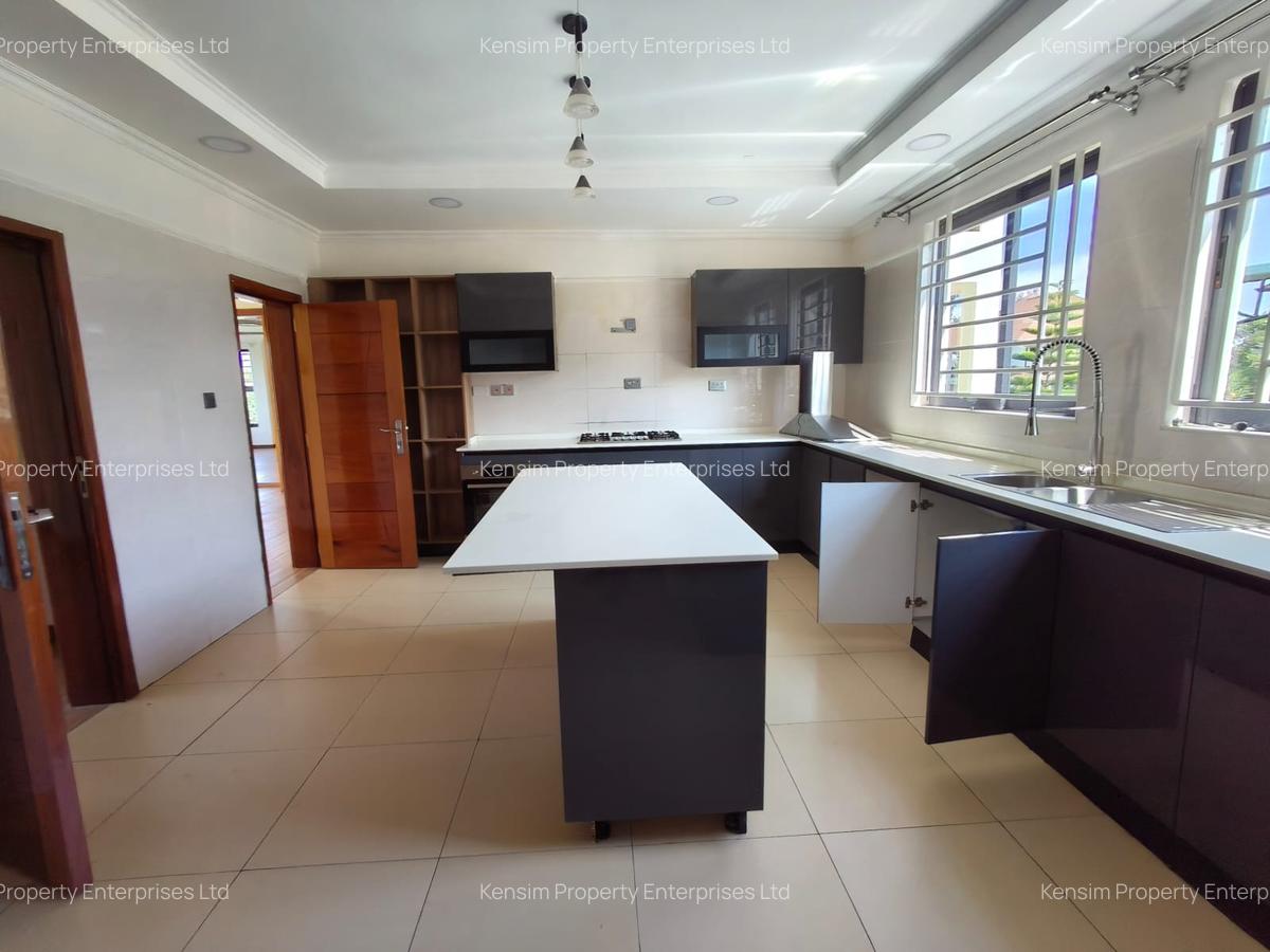 4 Bed Townhouse with En Suite in Kiambu Road - 10
