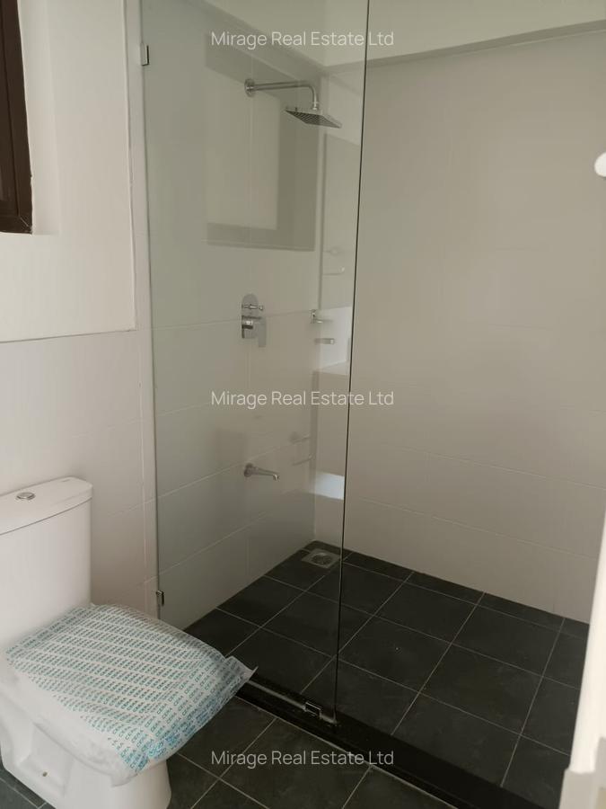 2 Bed Apartment with Swimming Pool in Garden Estate - 5